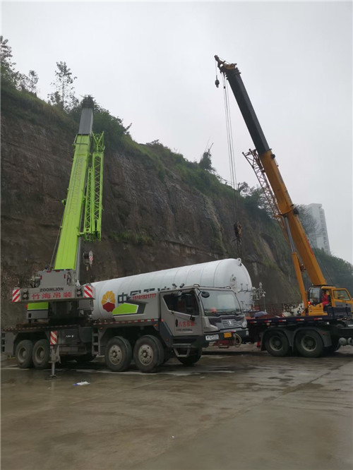 蚌山区“不怕风雨冻”—— 吊车的 “恶劣环境适应” 技术